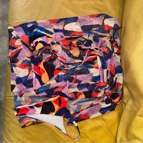 Colorful Abstract Bikini Set - Picture 4 of 7